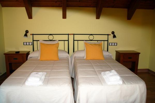Hostal Rural Casa Parda Tramacastilla de Tena Rum bild