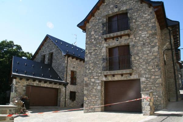 Hostal Rural Casa Parda Tramacastilla de Tena Exteriör bild