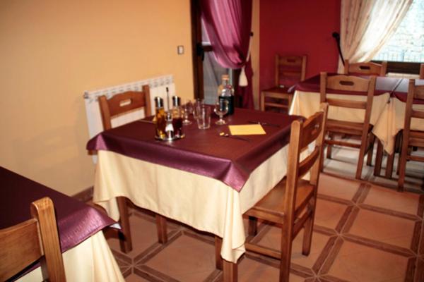 Hostal Rural Casa Parda Tramacastilla de Tena Exteriör bild